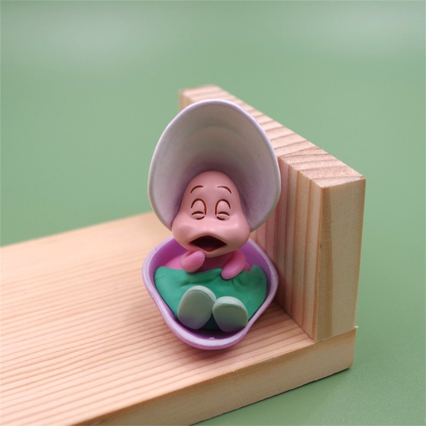 Alice in Wonderland baby oyster kawaii anime figurine collectible toy