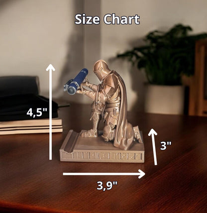 Personalized knight pen holder desk decor engraved gift for gamers