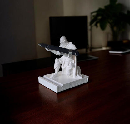 Personalized knight pen holder desk decor engraved gift for gamers
