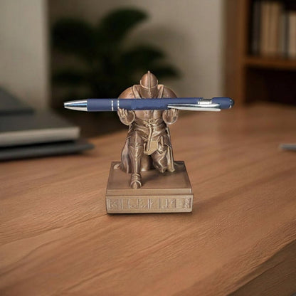 Personalized knight pen holder desk decor engraved gift for gamers