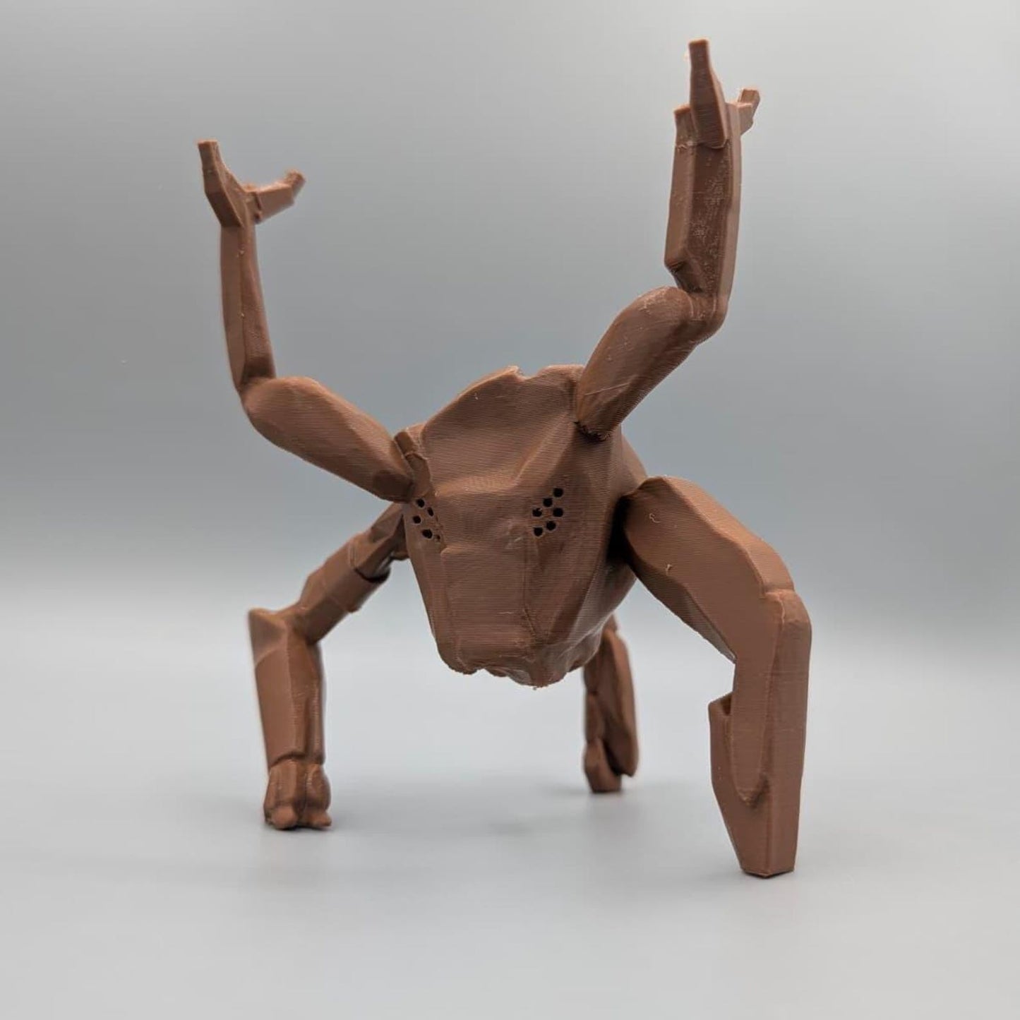 3D printed Rocky the Eridian pen holder from Project Hail Mary on desk